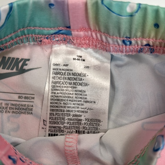 Nike Bike Shorts - Picture 2 of 3